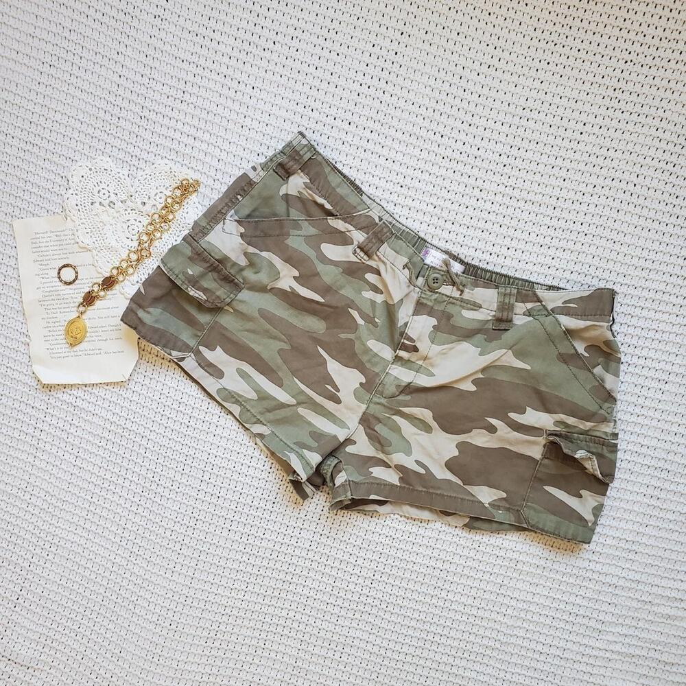 Y2k inspired nobo camo shorts with waist tie